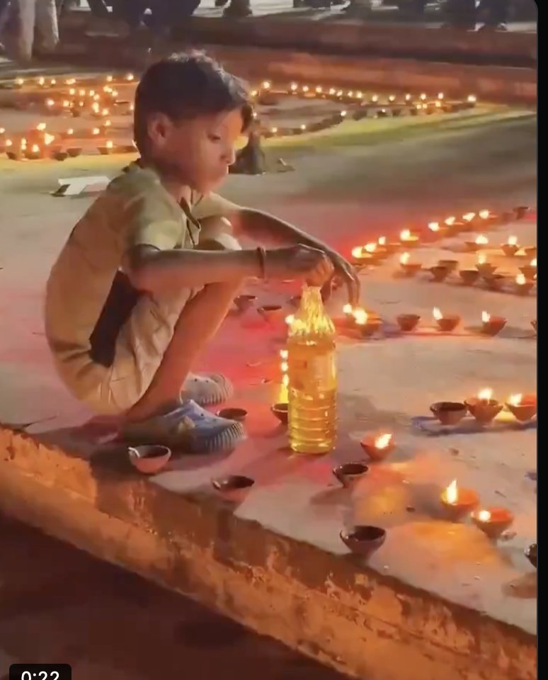 SeanJoozh's tweet photo. Everybody is made to invest in Gujju dio and it is no secret. Sadly Stats say we are worse off than Somalia in many ways but we are busy lighting lamps for the King while the following morning poverty collects the leftover oil to save them for their monthly ration. Good luck in your Fantasy world buddy.