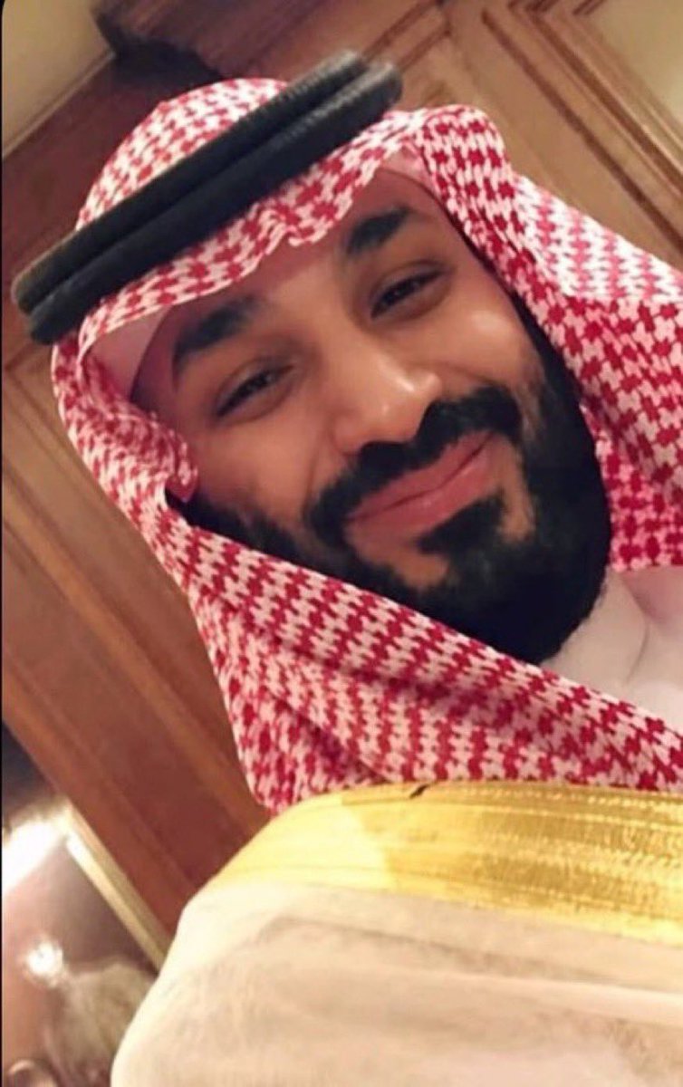qx_lj3's tweet photo. وش شعورك يالسعودي وهالقمر ولي عهدك https://t.co/dn62EIkvIk