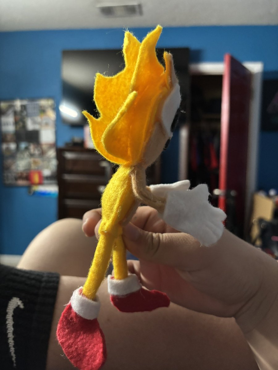 Geraldbeatbn6h's tweet photo. Super sonic plushie https://t.co/ZasE5eOm5A