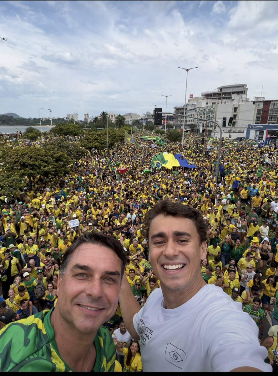 EBcordova's tweet photo. @giulleti @cejotacomenta Até dia 25 🇧🇷 ! https://t.co/Fpf5KoOb4d