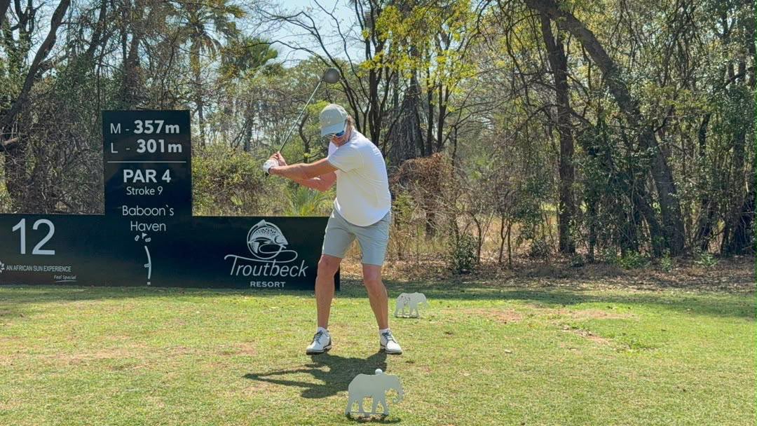 ZtaUpdates's tweet photo. Destination Zimbabwe is delighted to welcome Sir Jim Ratcliffe, co-owner of Manchester United, who is in the country enjoying our offerings. Thank you for spending time in our beautiful destination, Sir Jim.

#ExperienceZimbabwe
#NhakaYedu
#IlifaLethu
#OurHeritage
#ThisIsUs
#ZimBho 👍