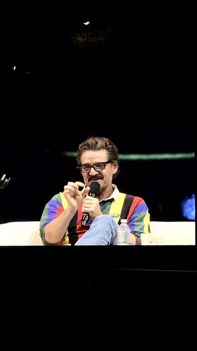PedroPascalLife's tweet photo. more from Smartless Live at the Hollywood Bowl 
#pedropascal https://t.co/Hff2VfjvhF