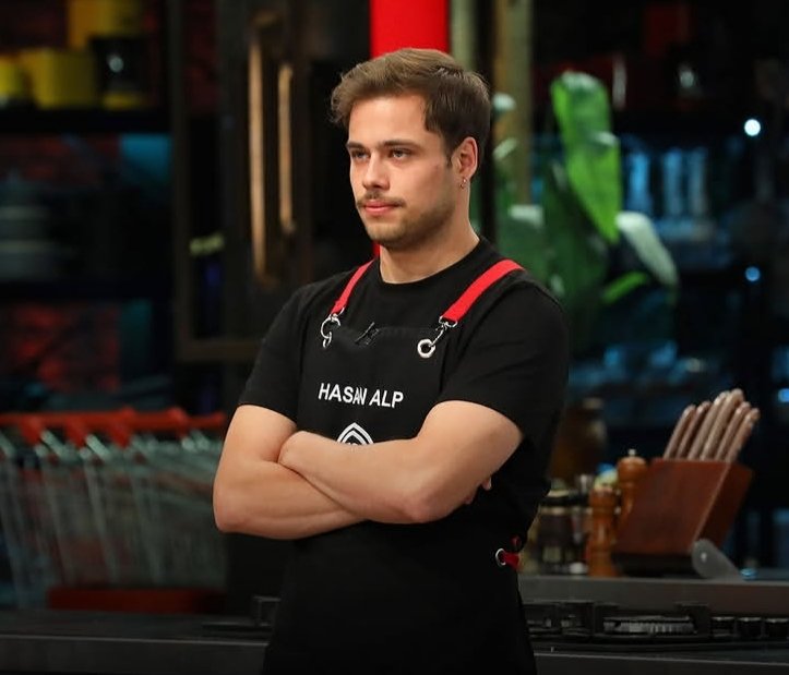 1Sinemgrls_'s tweet photo. 🎬SON DAKİKA.
SEZONUN AĞLATAN VEDASI.💥

Bu gece veda eden isim.
Masterchef Türkiye hayalleri burada biten yarışmacı.
Eve giden isim Hasanalp değil✍

#MasterchefTürkiye 
#Hasanalp https://t.co/1nYq4ZHTJZ
