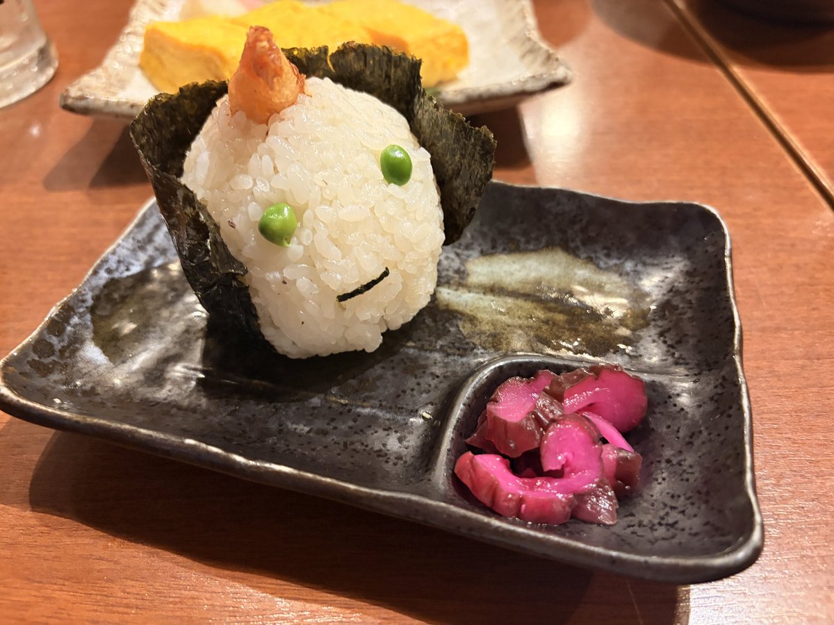 peru_2011's tweet photo. おかしい…
16:30に「てこね寿司」を食べたはず…まぁまぁ食べられる笑 https://t.co/Orp2NpU06A