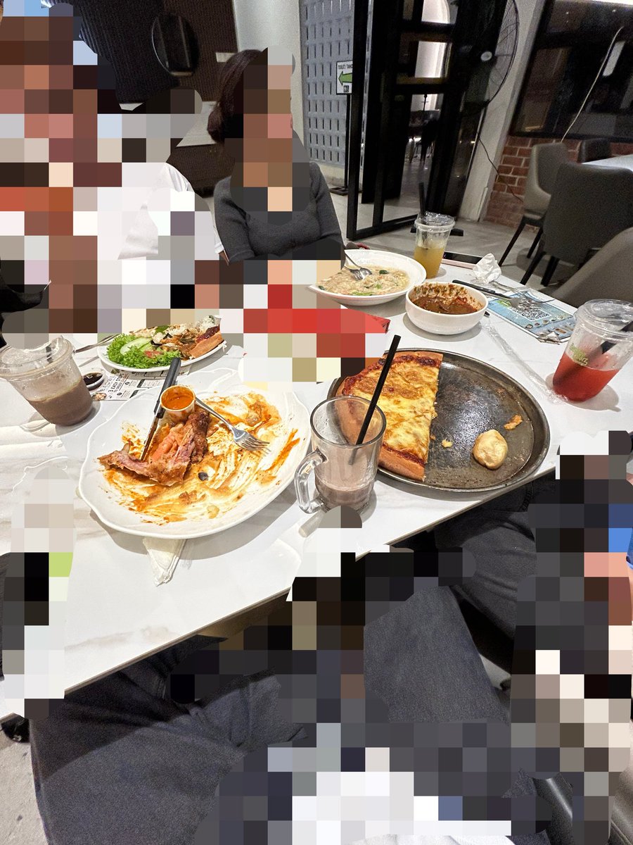 prvdeku's tweet photo. melepak dulu bfr night session https://t.co/zoe3dGkJym