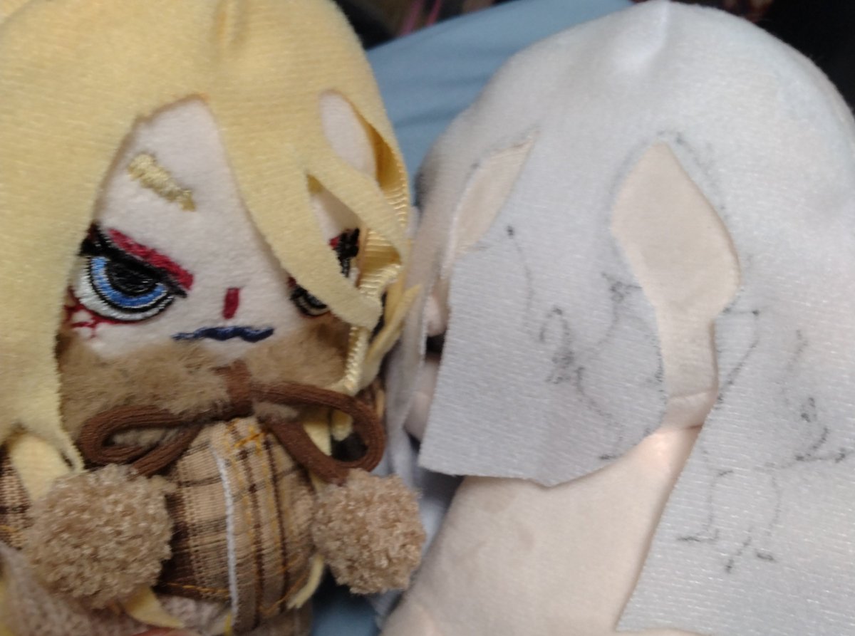 nuoonnu's tweet photo. ヌオー関係なくてゴメンなんだけど、今度は☷さん作り始めてます。前作った☲さん、市販のぬい服ぴったり着れるからずっと着せ替えしてる。超かわいい。 https://t.co/ApNrarOX7I
