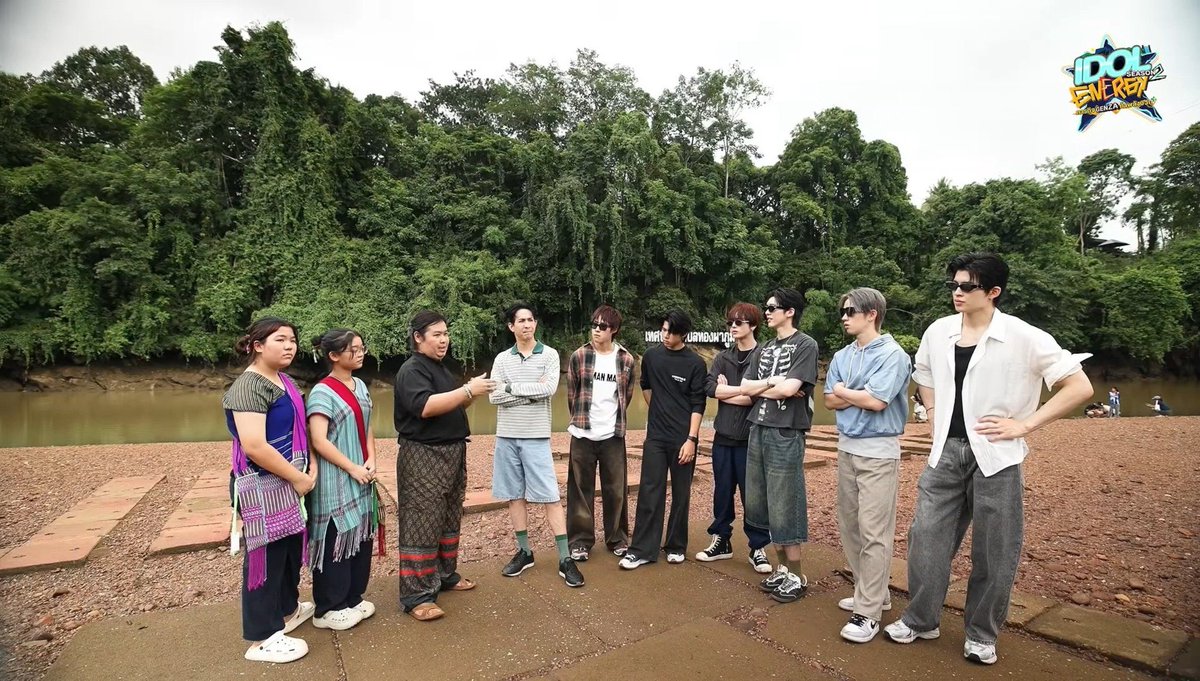 iswnday's tweet photo. ปอนลองไปวัดส่วนสูงอีกที แก 185 จริงไหมวะเนี่ย https://t.co/9tTsKSmj0F