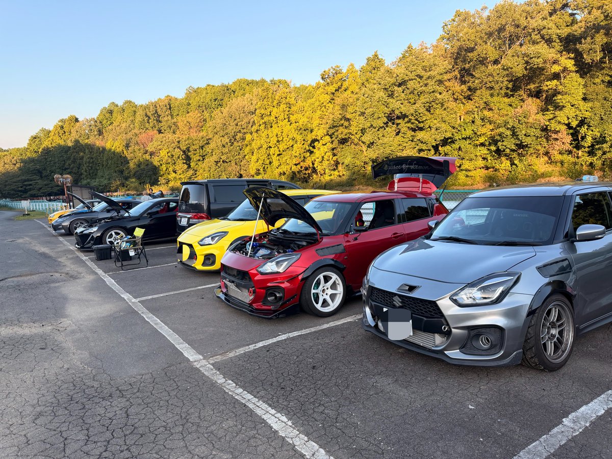 s_zc33s's tweet photo. モーターランド鈴鹿でした

車強なってから初、1年ぶりのサーキット
去年の12月のベストと同じタイムがこの時期に出たのでシーズンがんばる https://t.co/L7r59HF2Ee