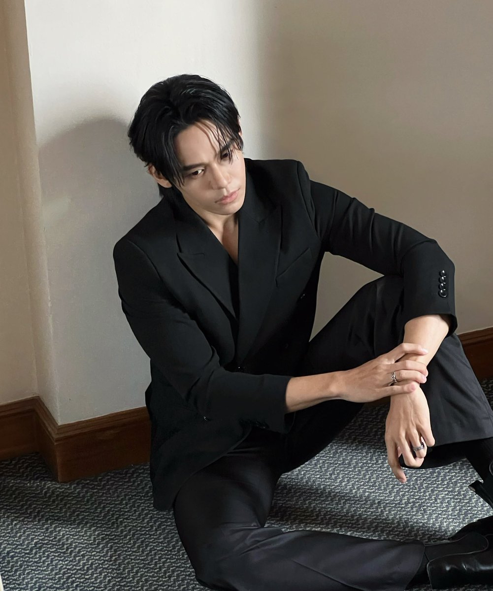 Legendngernnn's tweet photo. 🗓️ 18.10.26
 IG [ ngernnn ]

Wowwwwww😳

@legendngern Legendngern
#ngernnn #ทีมเงิน 🩶
[1/2] https://t.co/3eXMykMEVk