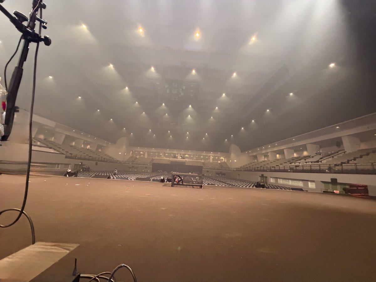 kei4361's tweet photo. #AtR春夏秋冬
26/10/16〜17 After the Rain 10th Anniversary Tour ～ 春夏秋冬 ～
広島サンプラザホール
２日目終わりました
今日も全力でベース弾きました。
まふくんおめでとう！
今日もとても楽しい時間でした。
ありがとうございました！ https://t.co/w7TLMzuX3i