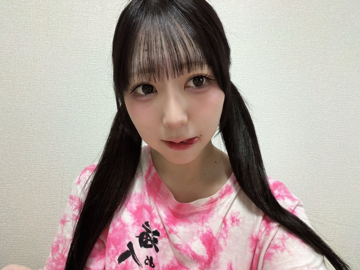 chika__134's tweet photo. お昼配信ありがとう♡
歌苦手だけど夜もカラオケしようかな

夜配信は22時頃てんてこ🍼🍬
https://t.co/F7Gpsg4jfo https://t.co/4T8AZh2R0z