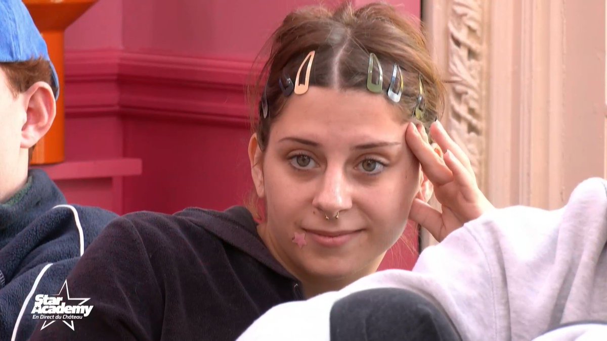 staracreact's tweet photo. Elija est "hyper contente". 
Lydia "la chanson est un peu bas pour vous 2 ?"
"je vous souhaite la justesse, à choisir c'est mieux d’être juste" 🤣
#StarAcademy #StarAcademyLeLive https://t.co/OvQrwVkUTl