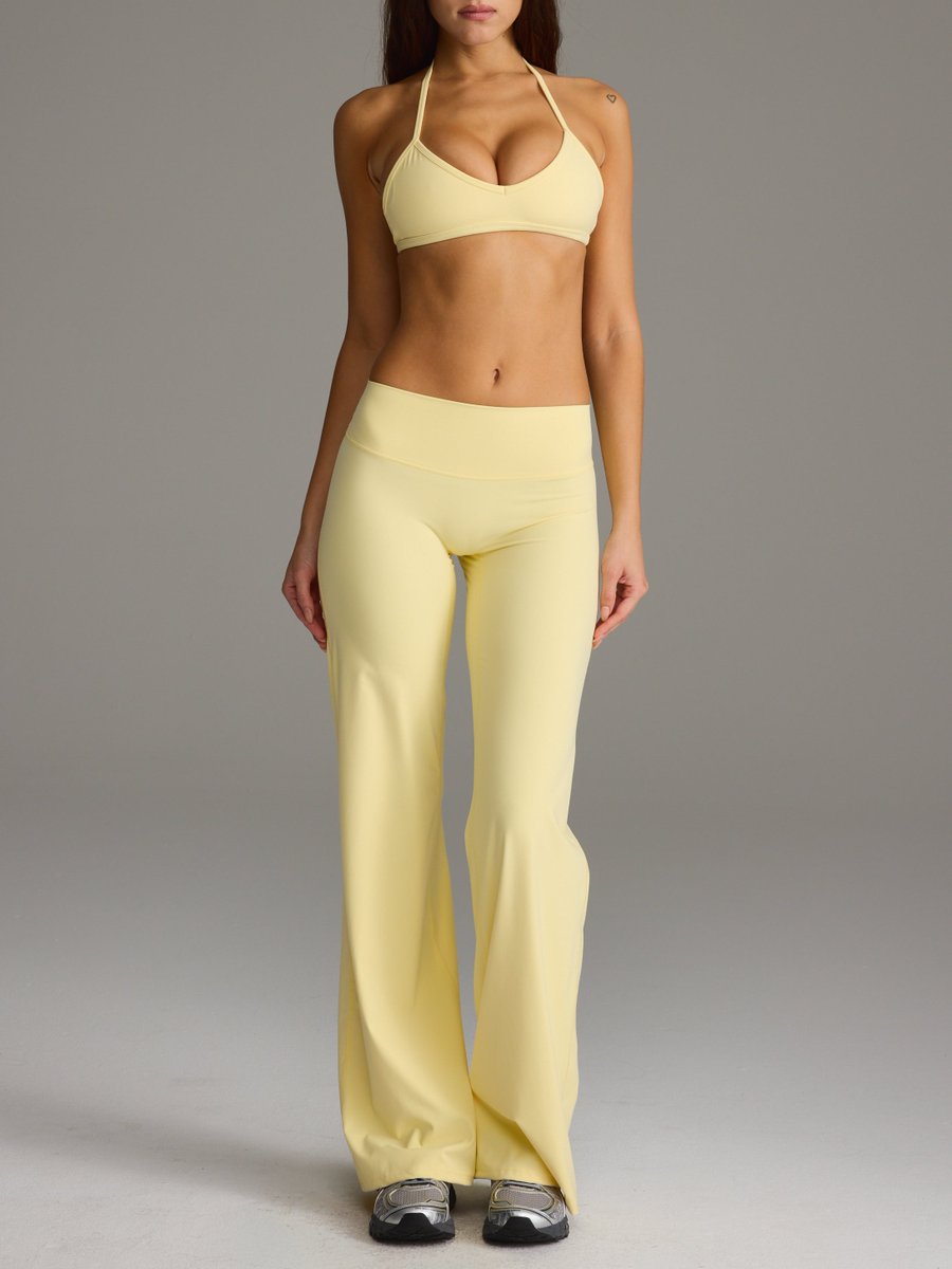 cassiabree's tweet photo. An item on my Throne wishlist just got fully funded: FLX Wide Leg Bottoms | Vanilla / XS / Short. Thank you! https://t.co/VwYa2zmkTZ #Wishlist #Throne https://t.co/idprejQ2gr
