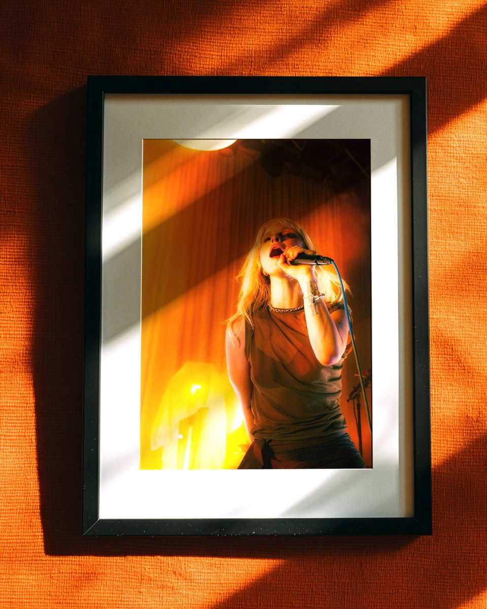 elearor's tweet photo. these are proper c-type prints btw!!! after shooting film for so many years, i still chase that warmth + grain when editing, so it felt right to print them professionally. developed like a darkroom print, with a premium gloss finish 🌞

https://t.co/doxm4PxtMz https://t.co/pVjPSeBubR