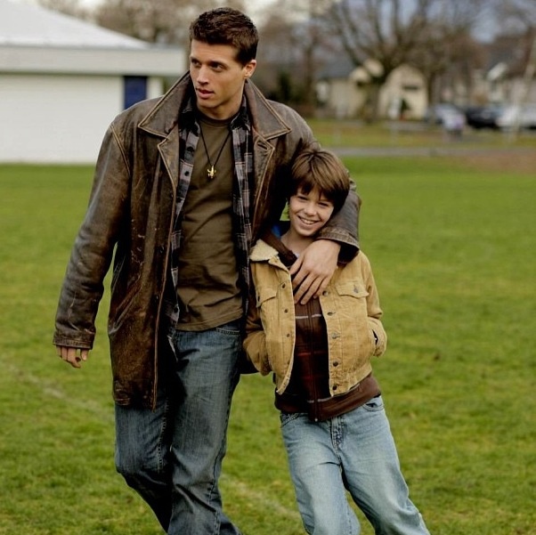 Selmuwu's tweet photo. Feliz día de la madre a mi mamá luchona favorita Dean Winchester https://t.co/NOeXRkyuLO