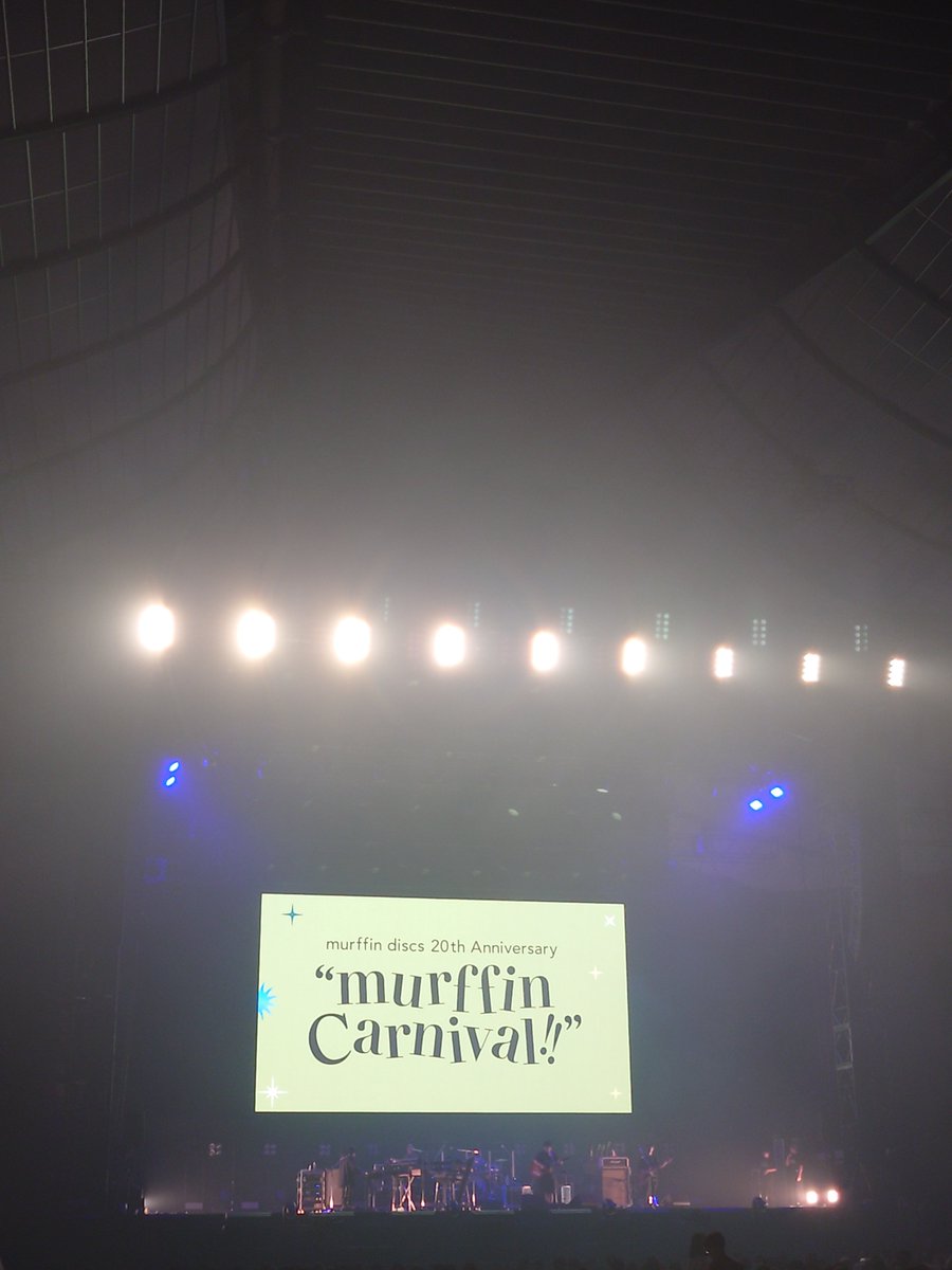 3BtnX3iOn149661's tweet photo. カーニバル最高でした！
ギリギリに席もお譲り出来て心置きなくライブ楽しめた！
久々のマカロニえんぴつも
相変わらず熱いSUPER BEAVERも
最高やったけど…
やはりsumikaが特別！
フェスとは思えないまるでワンマンかのような一体感でした！
#sumika
#SUPERBEAVER
#マカロニえんぴつ
#muffincarnival https://t.co/4QuyPyE3yF