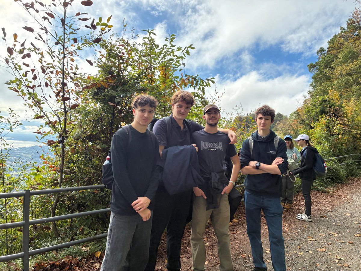 HullZurich's tweet photo. Hiking Day 2026. #hullsschoolofficial #hiking https://t.co/bFU3EspFMx