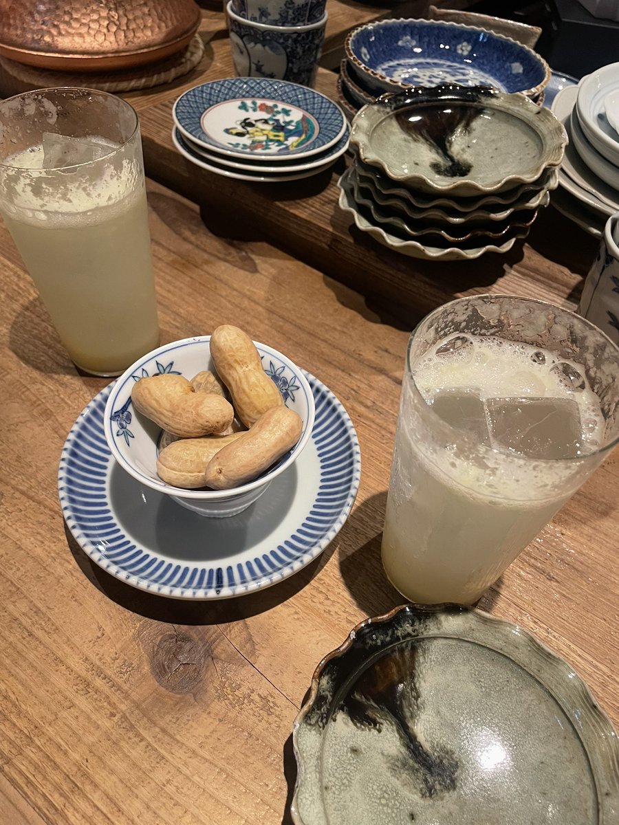 donkun0320's tweet photo. 昨日行ったご飯屋さん、美味しかったなぁ〜
お通しの落花生が見たことないデカさで食べ応えあって美味しかった https://t.co/cQGPJLnGcL