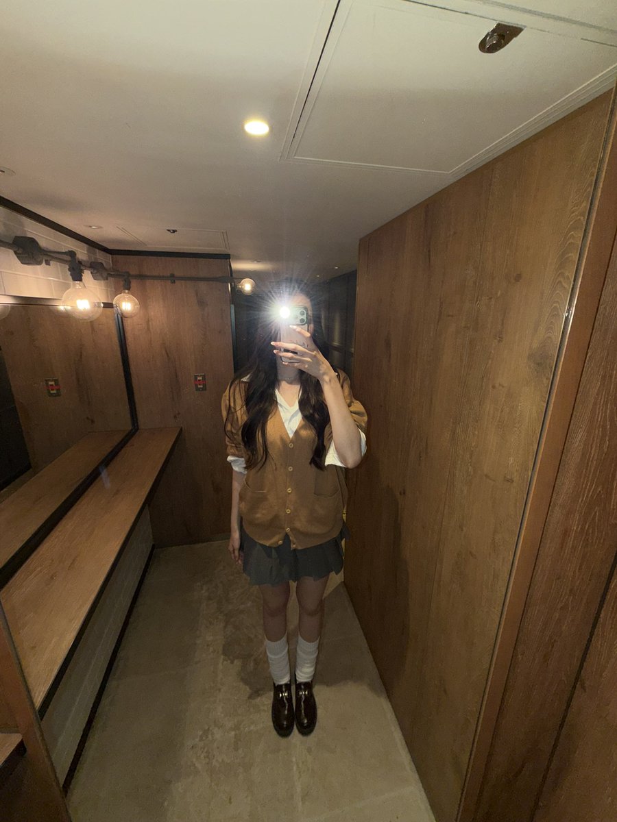 t_u01111's tweet photo. 撮影会ありがとうございました！

久しぶりに制服着たからTiktokもあげたよ！！
見てね💕︎💕︎

https://t.co/CZVqSBLO0N https://t.co/ZfX6xMrpSN