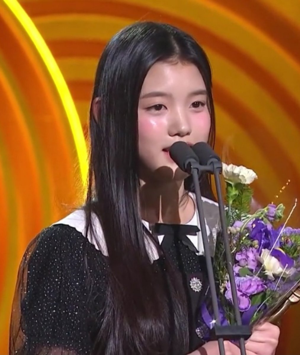 Kim_Min_Koi's tweet photo. Rumor 4th Member from Nextmonster
Name: Lee Seola (이설아)
Born in: 2011
Age: 15 Years old
Nationality: Korean🇰🇷
She was child actress with child model and famous in Korean🇰🇷
#fyp #viral #foryou #kpop #yg #nextmonster #ygngg #ygtrainee #ygnextmonster #ygentertainment #mnet https://t.co/MgqSXY3TP7