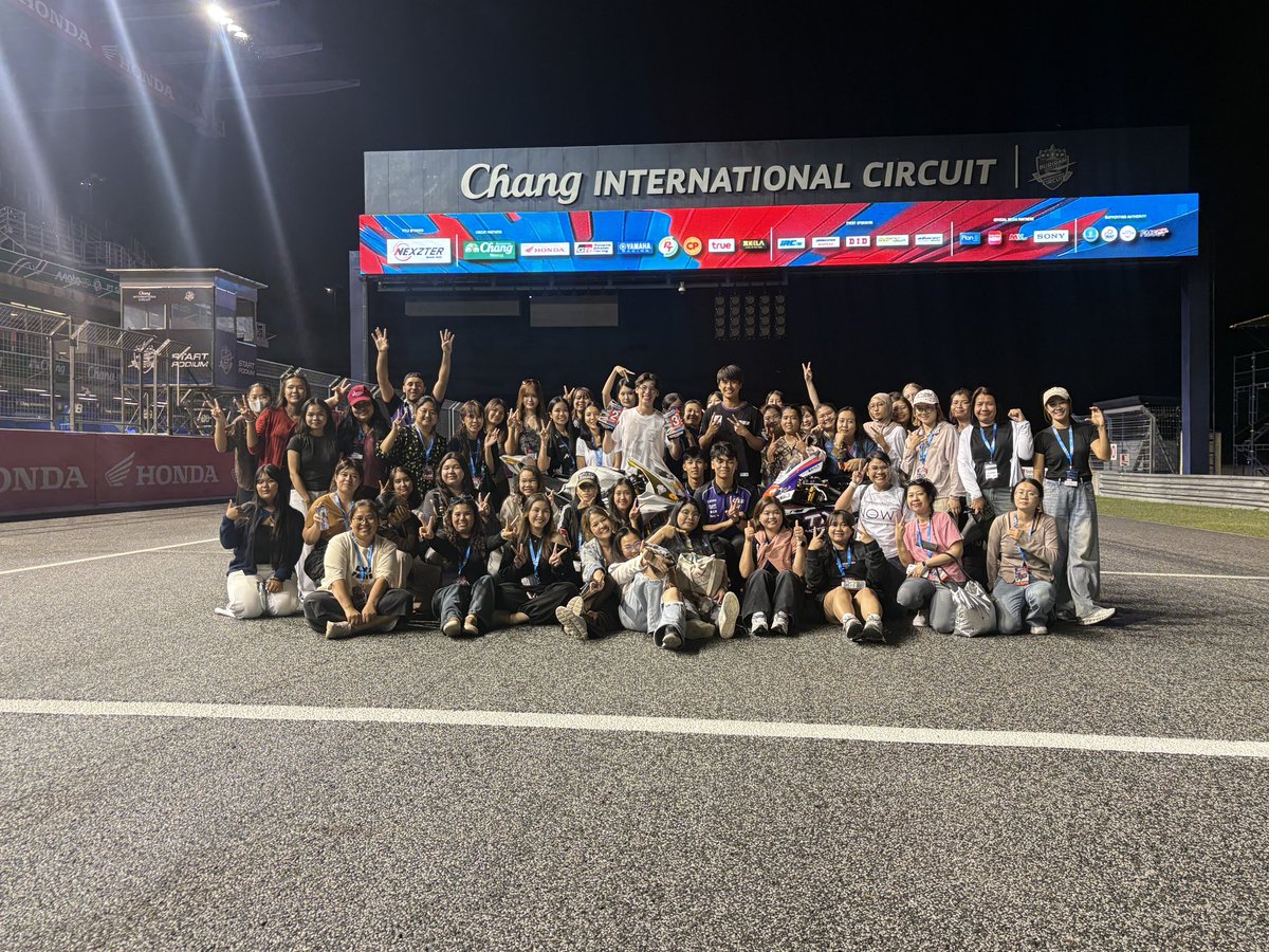 Ohmpawat_Family's tweet photo. #ยิ้ม5พันของโอมภวัต ✅

OHM PAWAT FIGHTING D3
#BRICSBK2026Round3xOhmpawatD3 
#ohmpawat https://t.co/vzKb5bPYa5