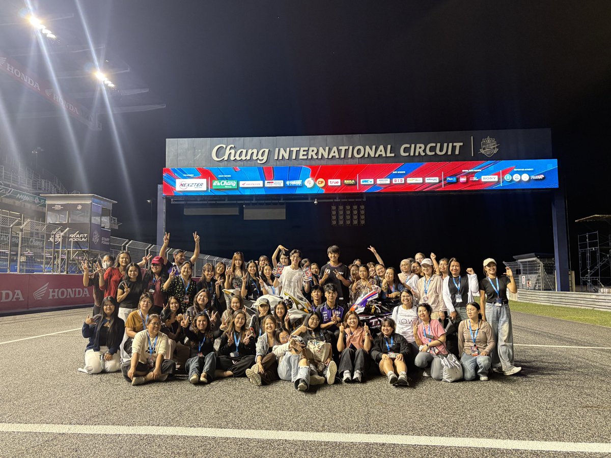 Ohmpawat_Family's tweet photo. #ยิ้ม5พันของโอมภวัต ✅

OHM PAWAT FIGHTING D3
#BRICSBK2026Round3xOhmpawatD3 
#ohmpawat https://t.co/vzKb5bPYa5
