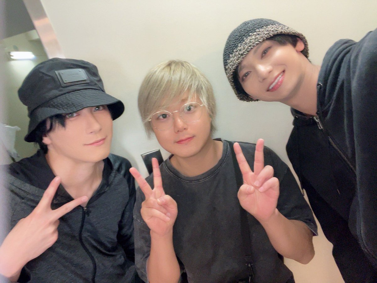 KudoHiromu's tweet photo. 舞台『スタンドマイヒーローズ』1周年記念イベント

2日間ご来場誠にありがとうございました！

初演から1年。
たくさんの仲間に出会えた大切な作品です。

スタマイを愛して、舞台もさらに盛り上げていけたらと思います！
これからもどうぞよろしくお願いいたします！

#舞台スタマイ
#スタマイステ https://t.co/nk1eZELSmJ