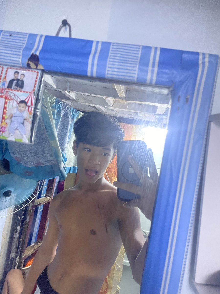 AlbarioRain's tweet photo. Dm babe and taste mah dick😘😉💌 https://t.co/EGWxBLeSni