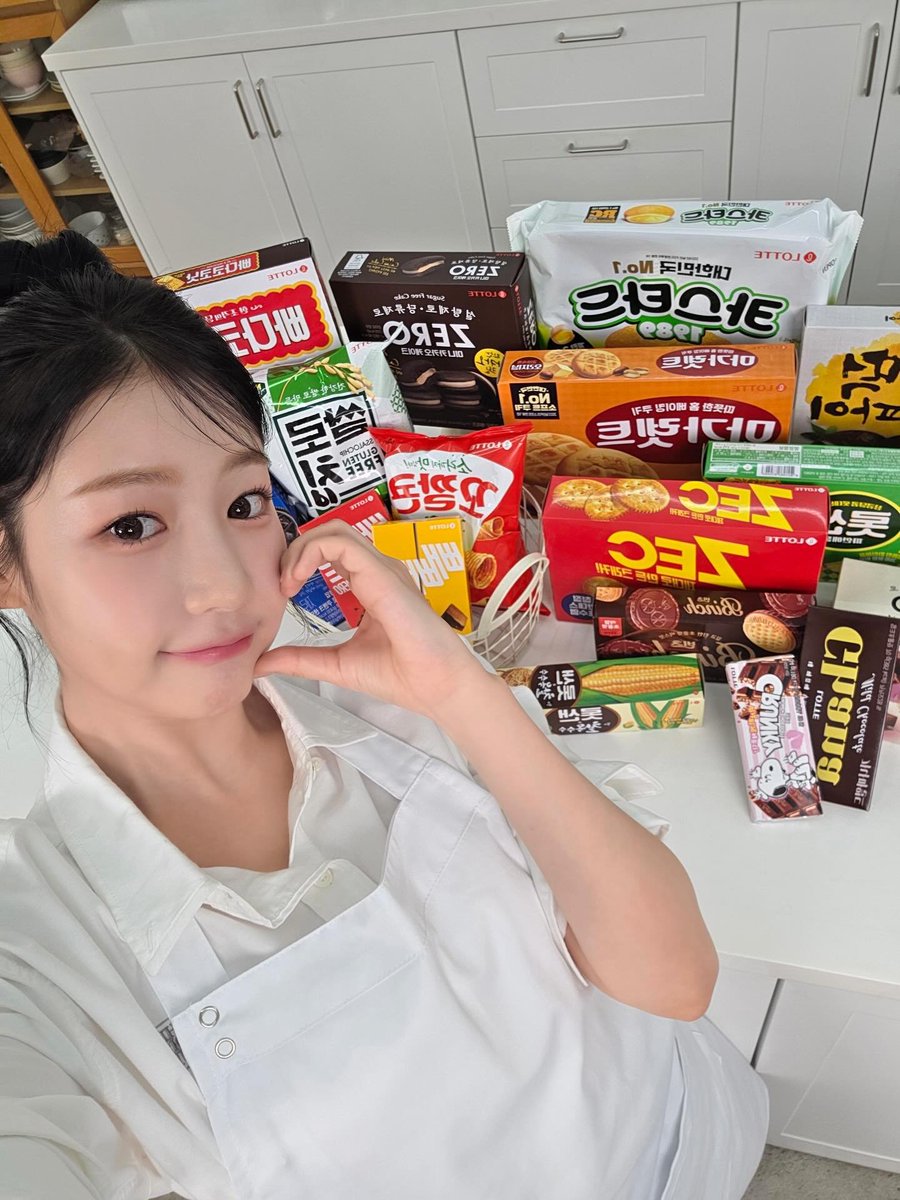 sonyeuwon's tweet photo. 과자 먹고 싶은 사람~? 🍪 https://t.co/tSeiLu3bVR