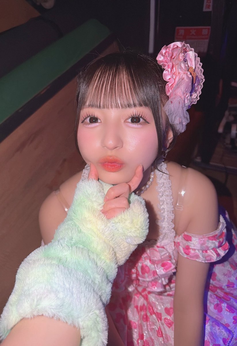 48mi_chanUT_TU's tweet photo. #NMB4816thAnniversaryLIVE
〜皆と共に〜
ありがとうございました！！👶🏻🩵

密かに念願だった なめくじハート できました🎀

こちゃんとも最後のライブ😭
皆さんとも今日で沢山思い出作れたかな〜💭

17年目のみーちゃんもみーてみーて❔👼🏻
 #NMB48 https://t.co/BlFsfHXsFN