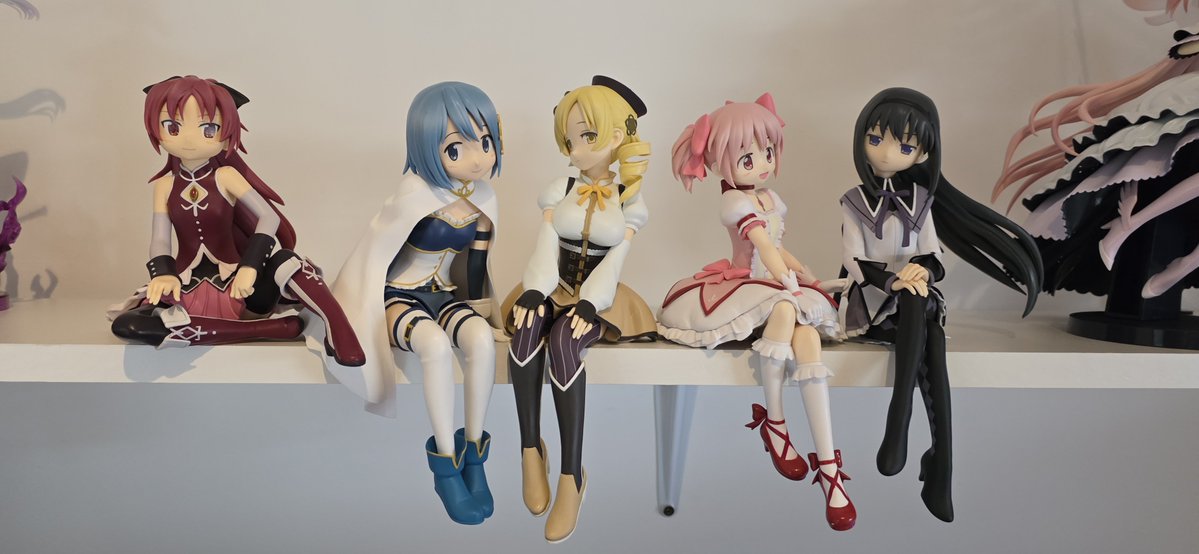 DonoAkemi_san's tweet photo. New figures from yesterday https://t.co/hfxVAnpksg
