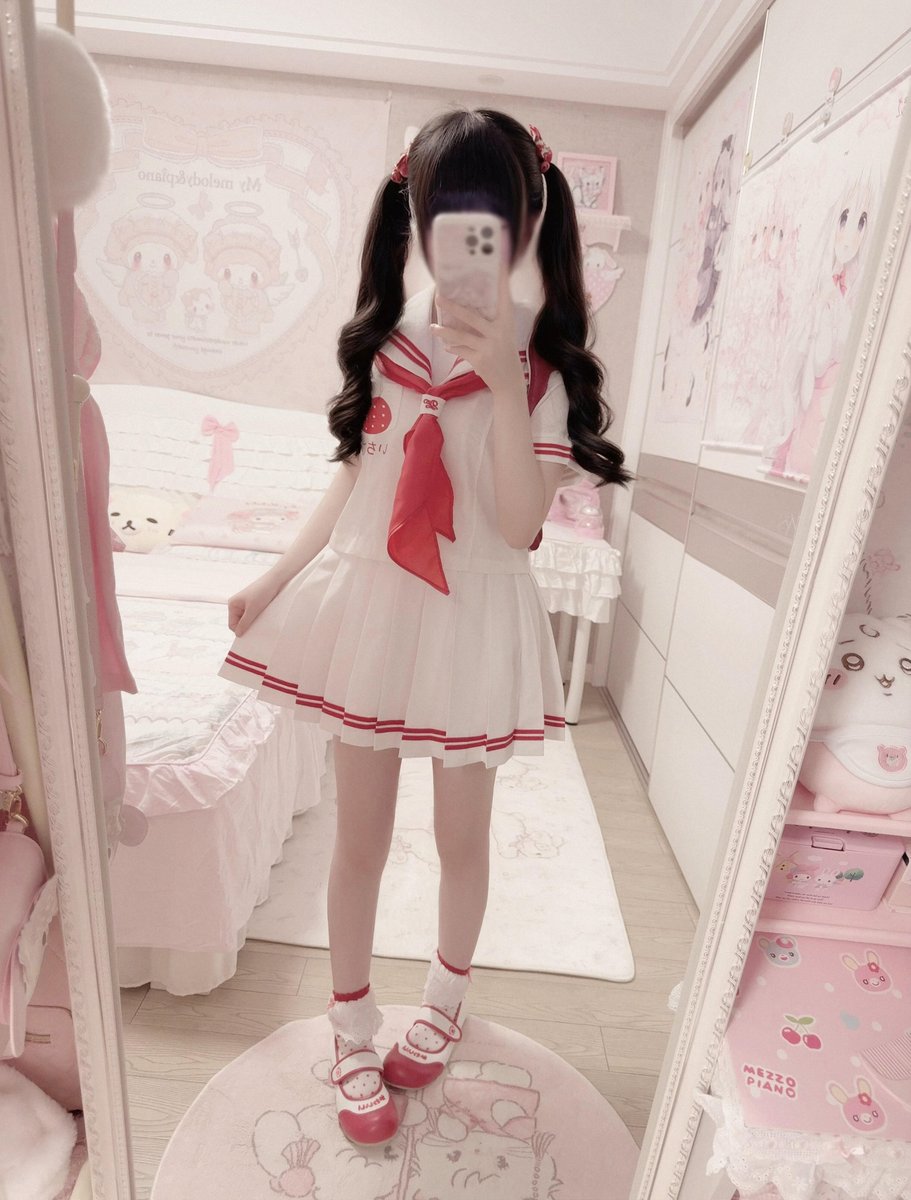 leena_vx9's tweet photo. [ㆆ⩊ㆆ][ㆆ灬ㆆ][•́ω•̀ ]🍓#可爱 #萌妹子 https://t.co/zRcpKC298C