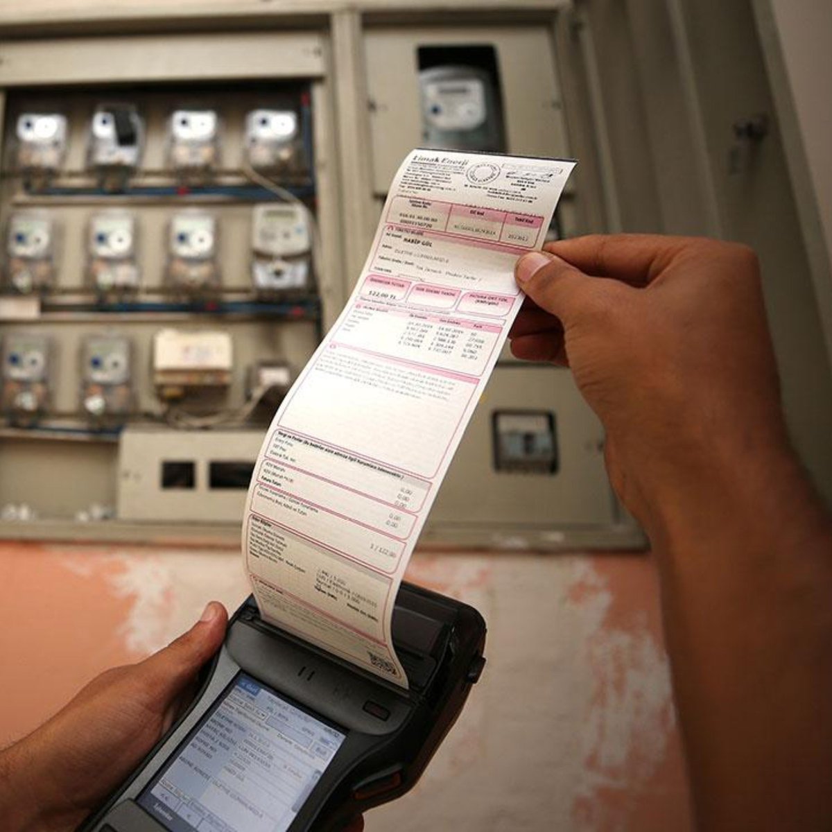 darkwebhaber's tweet photo. Bakan Bayraktar, elektrik ve doğal gaza Ekim ve Kasım ayında zam gelmeyeceğini açıkladı. https://t.co/kEkbJ92etL