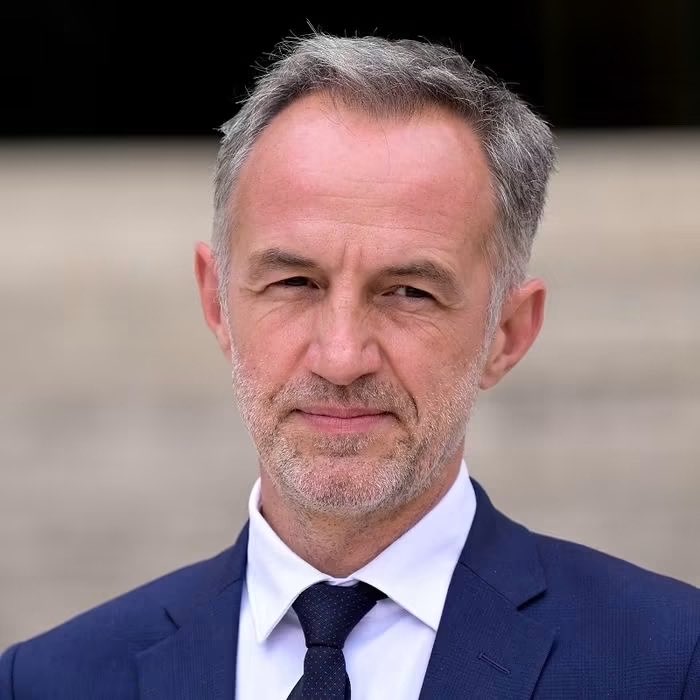 lolitazemorita's tweet photo. 🔴Les parisiens pleurent leur ville ‼️
les nantais pleurent leur ville , les marseillais pleurent leur ville , 
les lyonnais pleurent leur ville , 
les lillois pleurent leur ville , les grenoblois pleurent leur ville mais dites , donc , les maires gauchistes de ces villes ne sont pas arrivés par hasard non ??? 😉

Lors du second tour des municipales de 2026 , c'est bien des bulletins de vote citoyens qui les a porté à la tête de ces villes n'est ce pas ????

Au bout de ces bulletins gauchistes , il y a avait bien des mains d'habitants de ces villes n'est ce pas ???

Le vote , c'est choisir en toute conscience un type de société , choisir une politique pour régir la vie des citoyens , c'est choisir la politique qui sécurisera la vie de la société ......

Et bien vous avez choisi en citoyen et en toute conscience , libre de vos choix , et bien pleurez maintenant mais en silence !