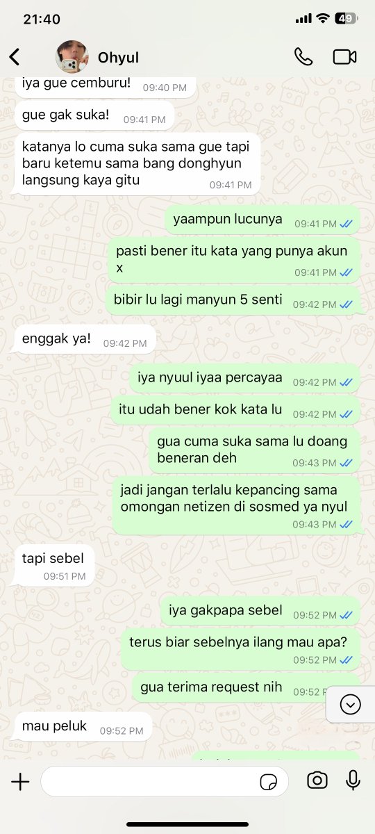 ryuliciouz's tweet photo. bilang cemburunya harus dipancing dulu

#tsemcanrulnyul https://t.co/OWyMT0HffB