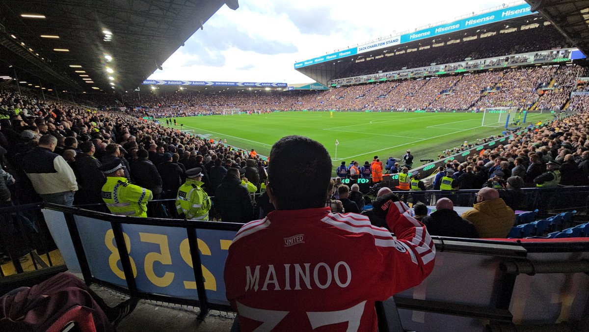 bennymufc's tweet photo. Leeds United 1-1 Manchester United: Bryan Mbeumo with United's Goal #MUFC #LEEMUN #PremierLeague #EllandRoad #ManchesterUnited #ManUtd #PL ๐พ๐ช https://t.co/0lev4pd1Kf