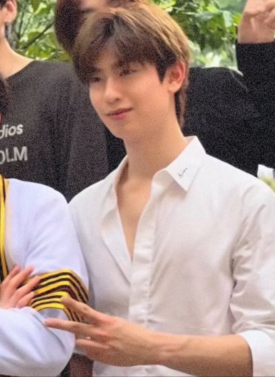 baethojiro's tweet photo. จัดอันดับของขวัญสำหรับบัณฑิต

อันดับ 1 : หนุ่มตี๋  🤸🏻💔 https://t.co/bhFpNALx5O