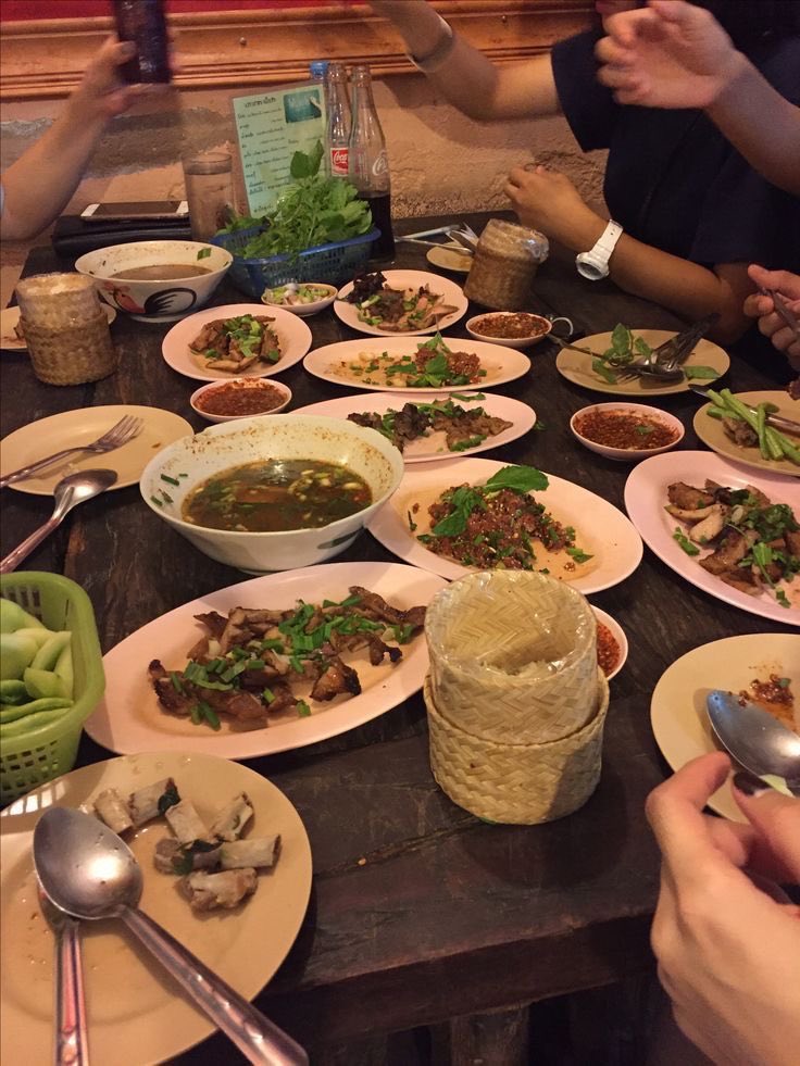 MoNastsu's tweet photo. พบประเพื่อนเก่าแล้วคือโสดก��นหมด ❤️❤️ #โสดหาคนคุย #ศรีสะเกษ https://t.co/EHVpkgUrRI