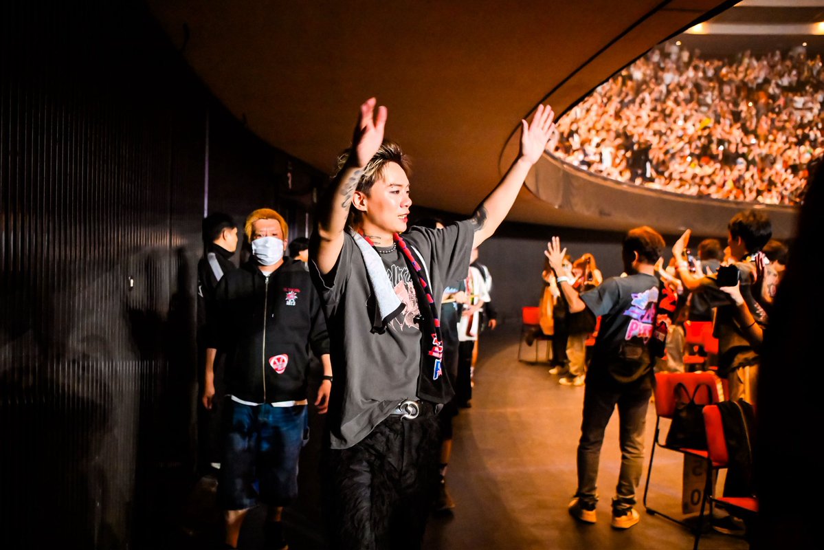 kaitiono's tweet photo. PYRAMID tour 29日目
大阪城ホールありがとうございました！！

みんなのおかげで乗り越えられた日だと思います！！
本当にいつもありがとうございます🦌
とても幸せな環境に居るなと感じます！！ https://t.co/9mbd434nek