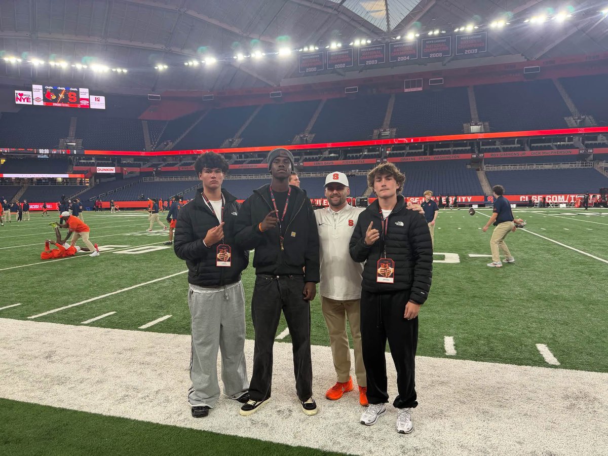 kye_english's tweet photo. Thank you @CuseFootball for the Gameday visit. Had a blast experiencing a game in the dome

@FinFballClub @CoachYeager2019 @mikehill757  @FranBrownCuse @CoachSeanRyan_ @AlexKellyCuse https://t.co/UI8z7uGHrk