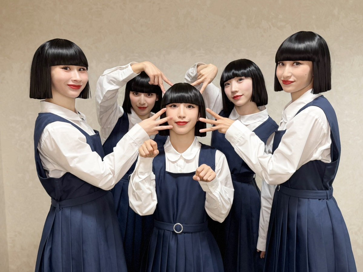 avantgardey_'s tweet photo. こんにちは👩🏻🩷
フウカアバンギャルディです🌷 

【アバンギャルディ FCイベント】のファンクラブ先行抽選受付が開始しました🎫
受付期間は、10/17(土) 12:00～10/25(日)までです❗️
ぜひチェックしてください👩🏻🩷

【東京公演】
日程：12月14日(月)  会場：きゅりあん小ホール 時間：開場18:30 / 開演19:00
【大阪公演】
日程：12月27日(日)  会場：エル・シアター 時間：開場16:30 / 開演17:00

そして本日は、nonaさんのお誕生日です💜
Happy Birthday🎂✨

じゃあまたね🫶🏻  fuka

HELLO👩🏻🩷
I'm fuka from avantgardey🌷

【Avantgardey FC Event】Fan Club pre-sale lottery applications are now open! 🎫
The application period runs from October 17 (Sat) at 12:00 PM until October 25 (Sun)❗️
Be sure to check it out! 👩🏻🩷

【Tokyo Show】
Date: Monday, December 14
Venue: Qurian Small Hall
Doors Open: 6:30 PM / Show Starts: 7:00 PM
【Osaka Show】
Date: Sunday, December 27
Venue: El Theatre
Doors Open: 4:30 PM / Show Starts: 5:00 PM

And today is nona’s birthday💜🐈‍⬛
Happy Birthday🎂✨

See you later🫶🏻  fuka

#アバンギャルディ #avantgardey