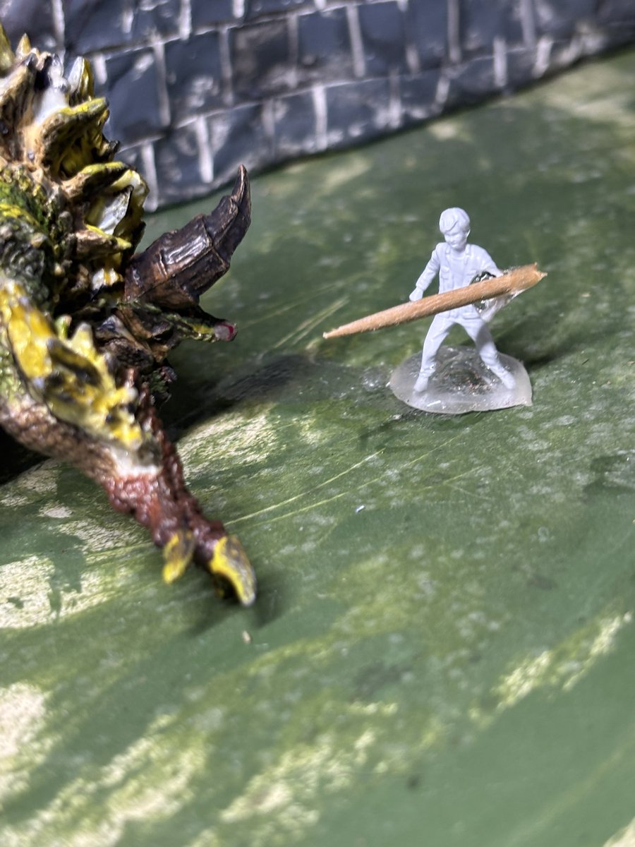 Rot3WumNFm39631's tweet photo. #モンハンフィギュアクエスト名
落雷注意⚠️黄金のイルミネーション
金雷公ジンオウガ
一頭の討伐 https://t.co/tEoPJ79xL0