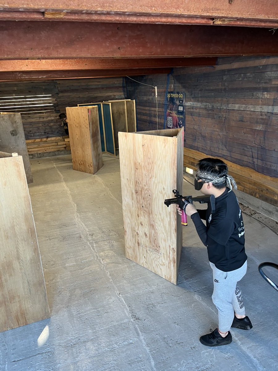 sg_syndrome_41's tweet photo. 今日はTRAIL ARMSで練習場のテストプレーしてきました🔫
バリケのクオリティ高くて感謝✨
まだまだ進化するのでお楽しみに😆
スポンサードも頂き明るい未来しかない👍
これからの北海道をTRAIL ARMSさんと盛り上げていける事が嬉しすぎる。
そしてBBQ🍖
楽しい事を全力で楽しもう☺️

#TRAILARMS https://t.co/gMNYPAiJfj