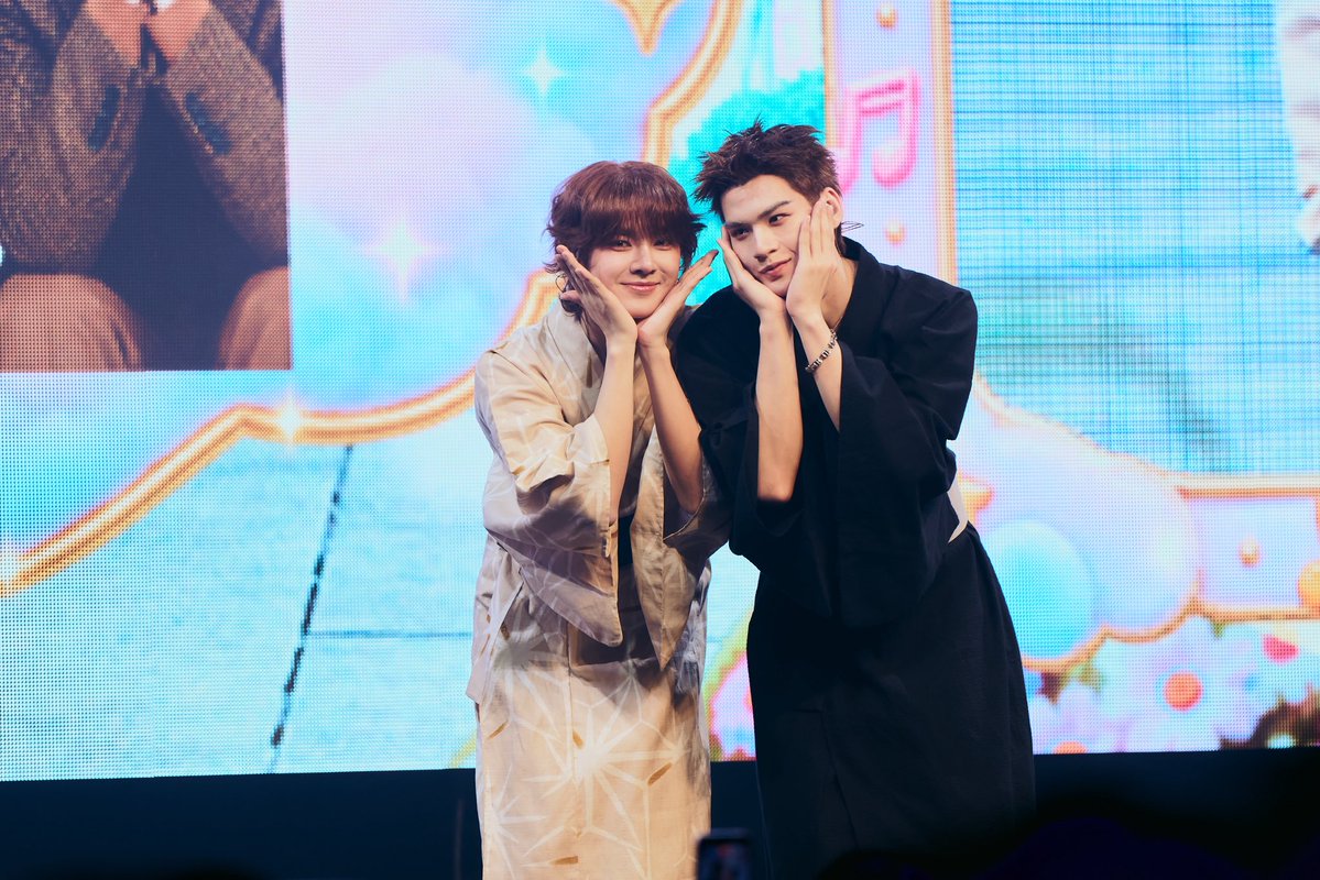 DuangWithYou's tweet photo. Duang Go Round FAN MEETING in JAPAN ROUND 2 🎨🎸

Thank you so much to all the mommies for all your words of encouragement, and for your continuous support of the cast from 'Duang With You Series' always. 🫶🏻✨

#DuangFMinJapan https://t.co/FaU7Fr1H8j
