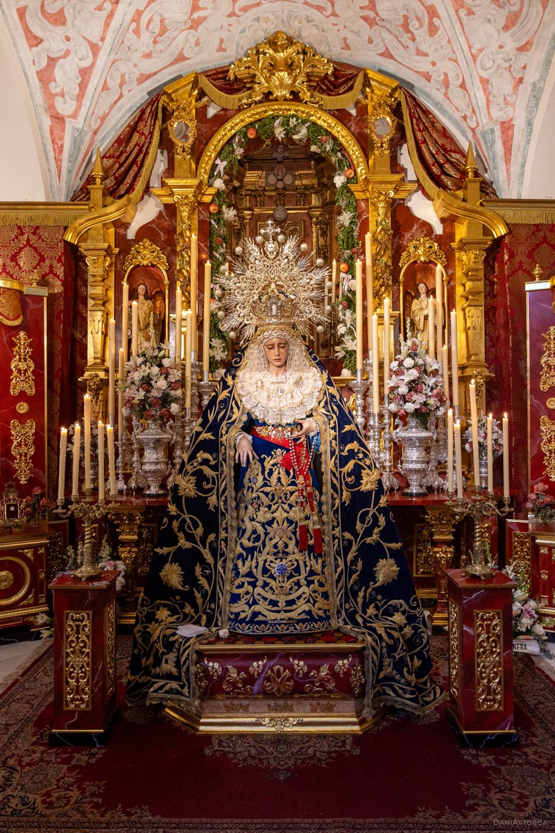 DaniAstorgaPH's tweet photo. Gran Perdón | Besamanos 2026.

@HPrendimiento #CofradíasMLG 🧵(1/2) https://t.co/JzB236fCHB