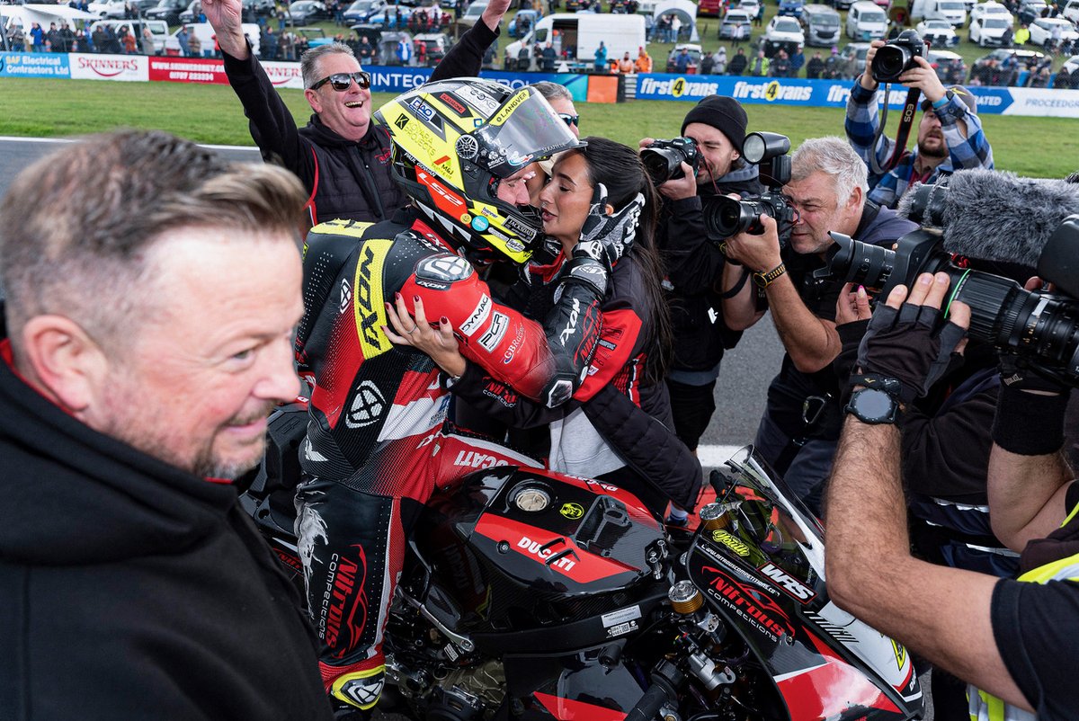 OfficialBSB's tweet photo. NEWS: Ryde completes the #BSBthreepeat to make Championship history
π° https://t.co/PmNu06NoUk
#BSBThreepeat #BrandsBSB https://t.co/pQyzZJF0fv