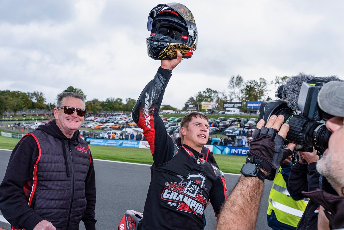 OfficialBSB's tweet photo. NEWS: Ryde completes the #BSBthreepeat to make Championship history
π° https://t.co/PmNu06NoUk
#BSBThreepeat #BrandsBSB https://t.co/pQyzZJF0fv
