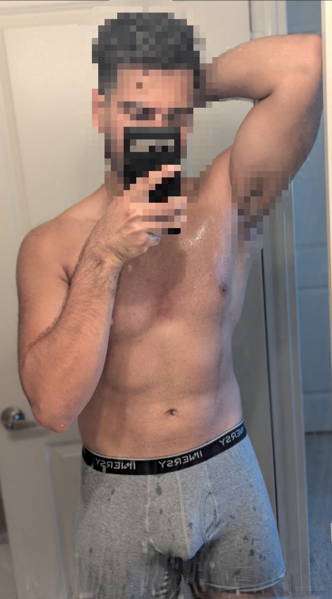 PayKingInt's tweet photo. Good morning #findom last day of the weekend I want some cucks funding my next Ontario cashmeet 🤑🖕

#findomcanada #sph #cashmaster #paypig #cuck #mnwo https://t.co/lKYoVUhsAD