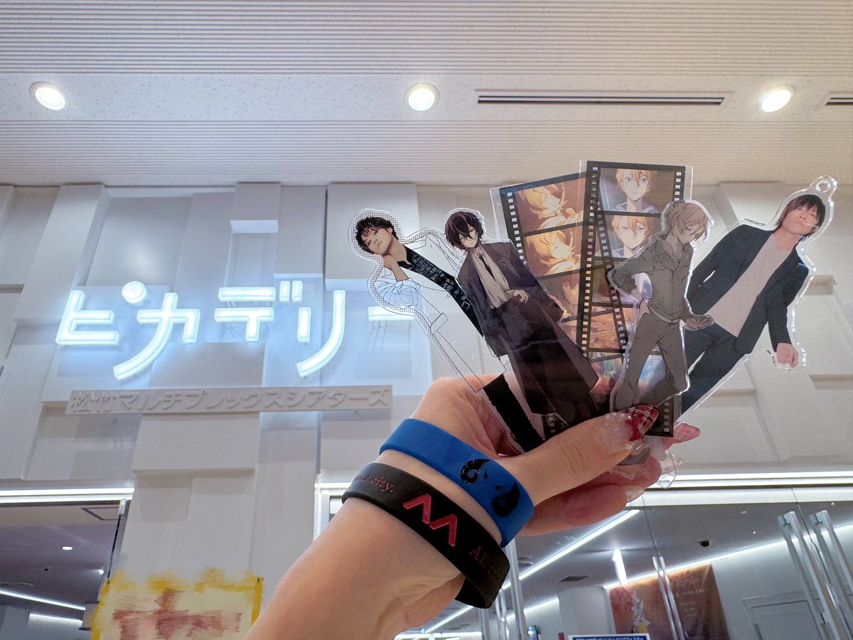 curry_tabe's tweet photo. 「十五歳」編 上映会
ありがとうございました…！！！🎩
フィルム全部裏向きなのに全員綺麗だ

2019年リアタイ時から囚われ続けている 🐏 https://t.co/qTzya6vlFm