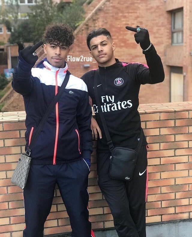 fatass_addict's tweet photo. Plus le mec est viril agressif plus ça devient une énorme chienne soumise quand tu claques son gros cul https://t.co/oaYQ6rY1av